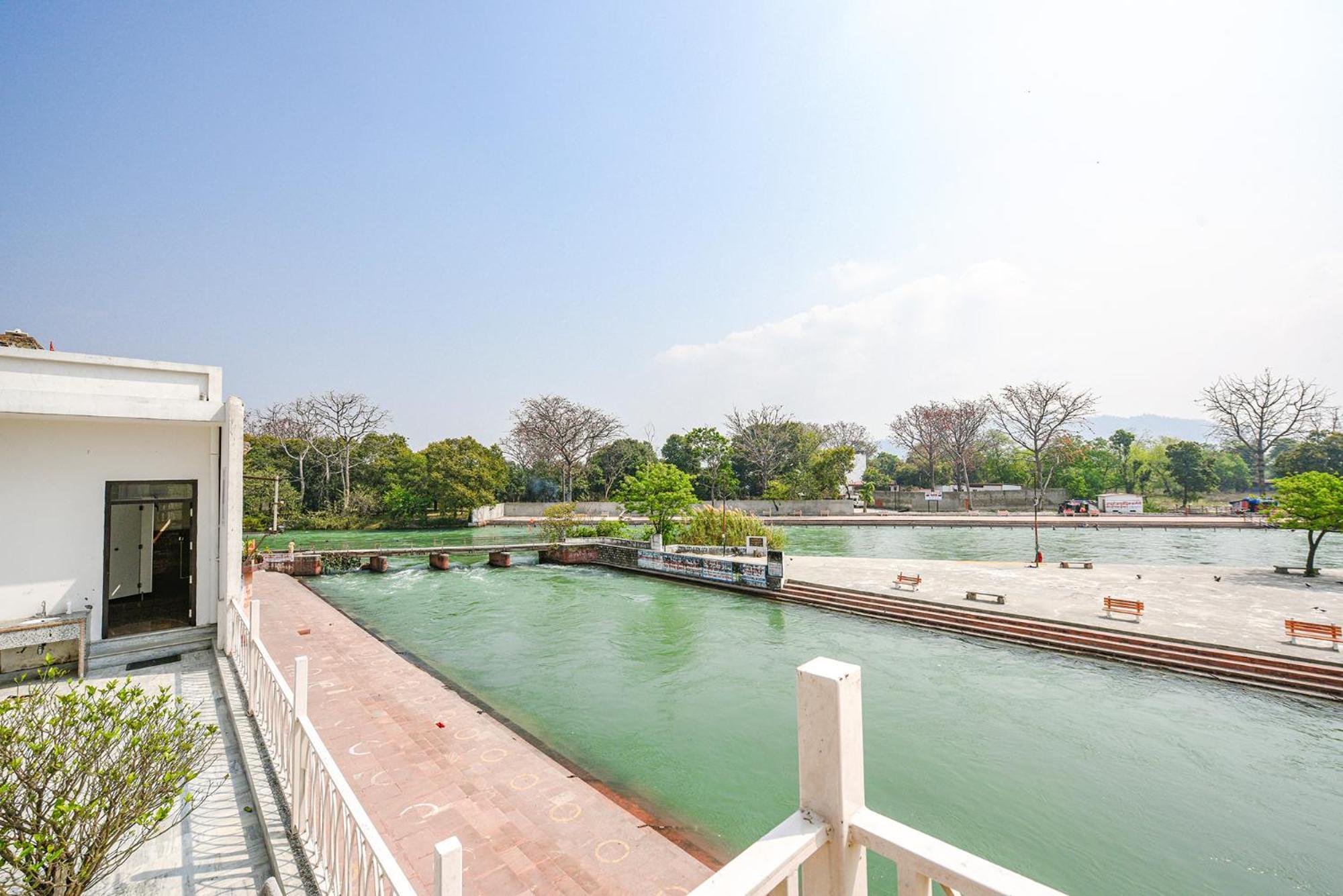 Fabhotel Jaswinder Bhawan Haridwār Exteriér fotografie
